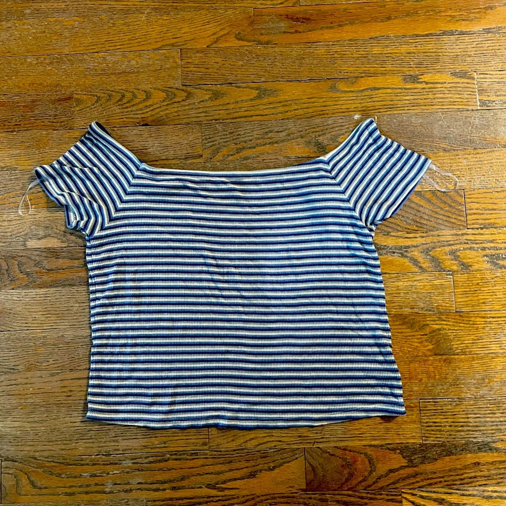 American Eagle soft and sexy off the shoulder crop top.